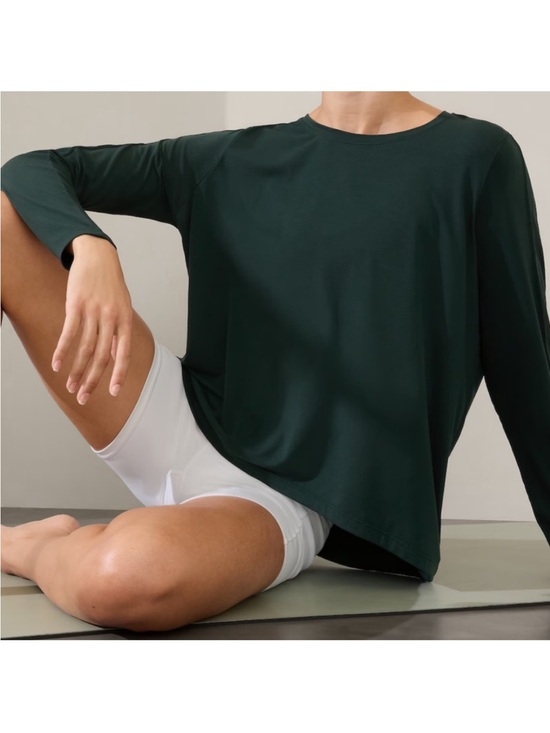 Athleta Tops - Athleta Long Sleeve Top Cypress Green With Ease Tee L Large Workout Wicking Dry